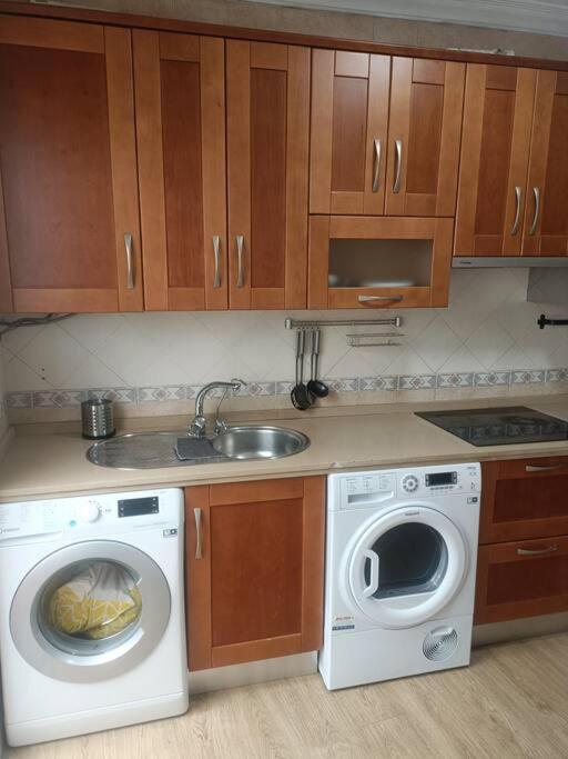 Apartamento Familiar Малага Экстерьер фото