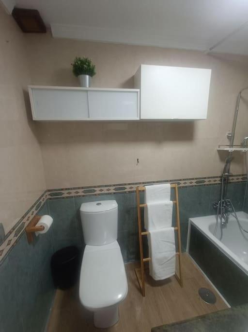 Apartamento Familiar Малага Экстерьер фото
