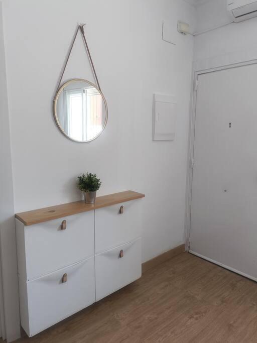 Apartamento Familiar Малага Экстерьер фото